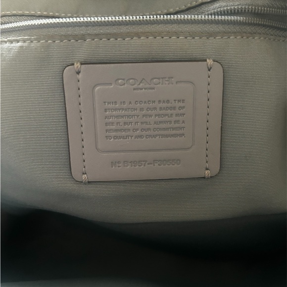 🦋 Coach Pebbled Leather Medium Backpack 🦋 - Picture 4 of 6